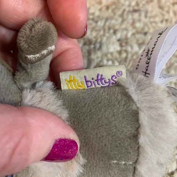 Hallmark Itty Bitty “Frozen” Characters - Picture 2 of 4